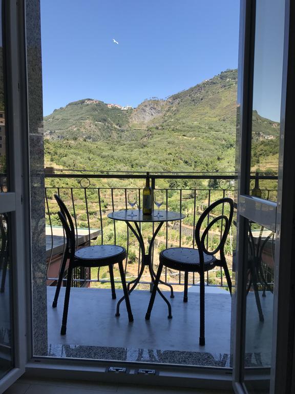 Sandra Villa Rooms Corniglia Bagian luar foto